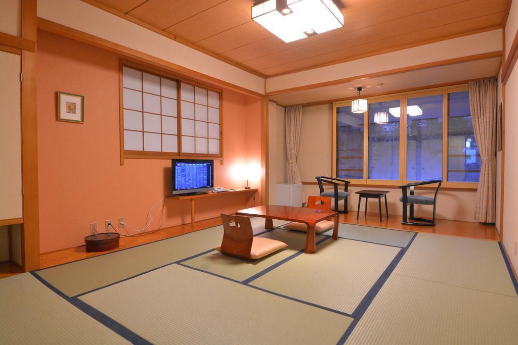 Nikko Tokinoyuu Hotel Room photo